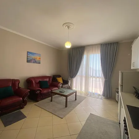 Beachfront Апартаменты