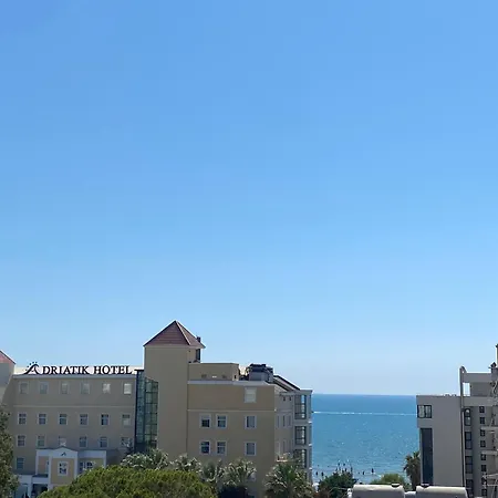 Beachfront Апартаменты