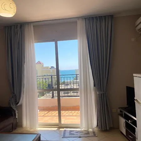 Beachfront Апартаменты